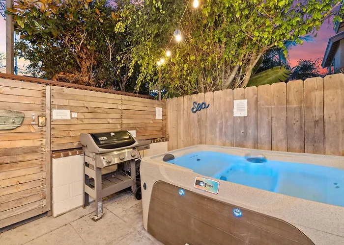 Mission Beach 3BR Gem Rooftop Patio&Hot Tub